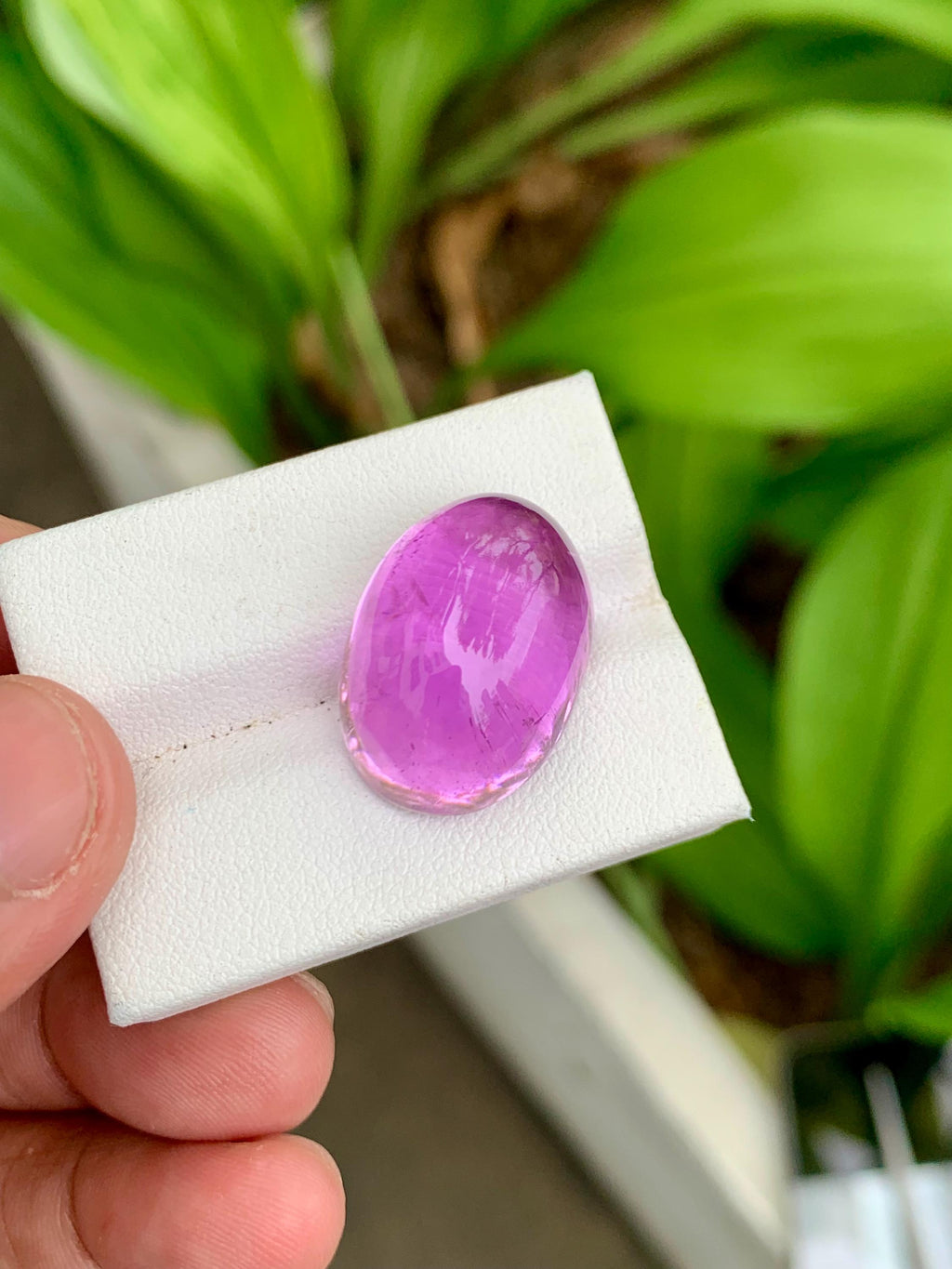 Natural Deep Pink Kunzite Cabochon – 33.45 Carat oval shape