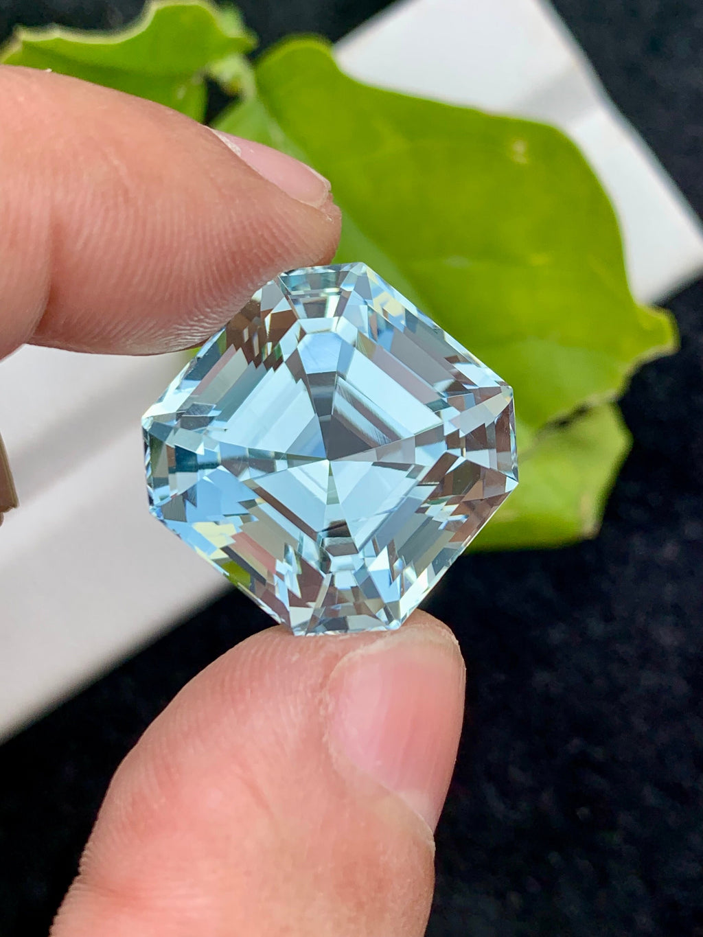 Natural Santa Maria Blue Aquamarine Gemstone: VVS Ascher Cut, 32.15 CT