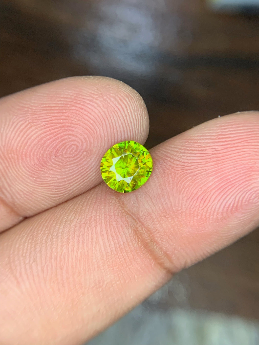AAA Fire Sphene Gemstone: Natural Round Cut Titanite (1.05 CT)