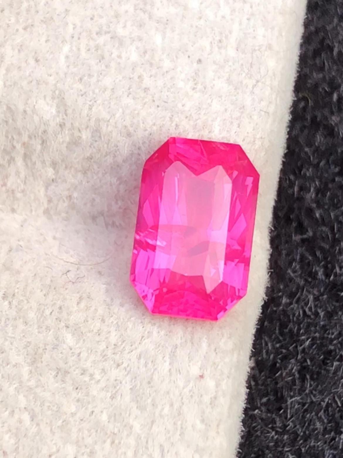 Mahenge Spinel 1.35ct Octagon Cut – Vivid Pink With Certificate
