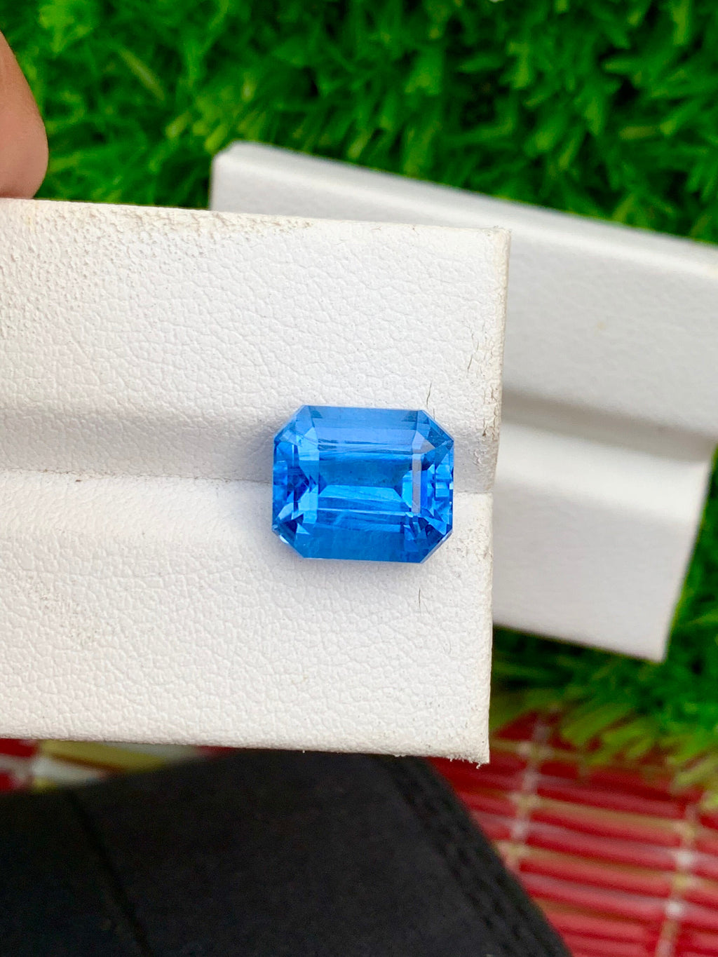 Deep Blue Aquamarine Loose Gemstone: Emerald Cut, 4.80 Carats
