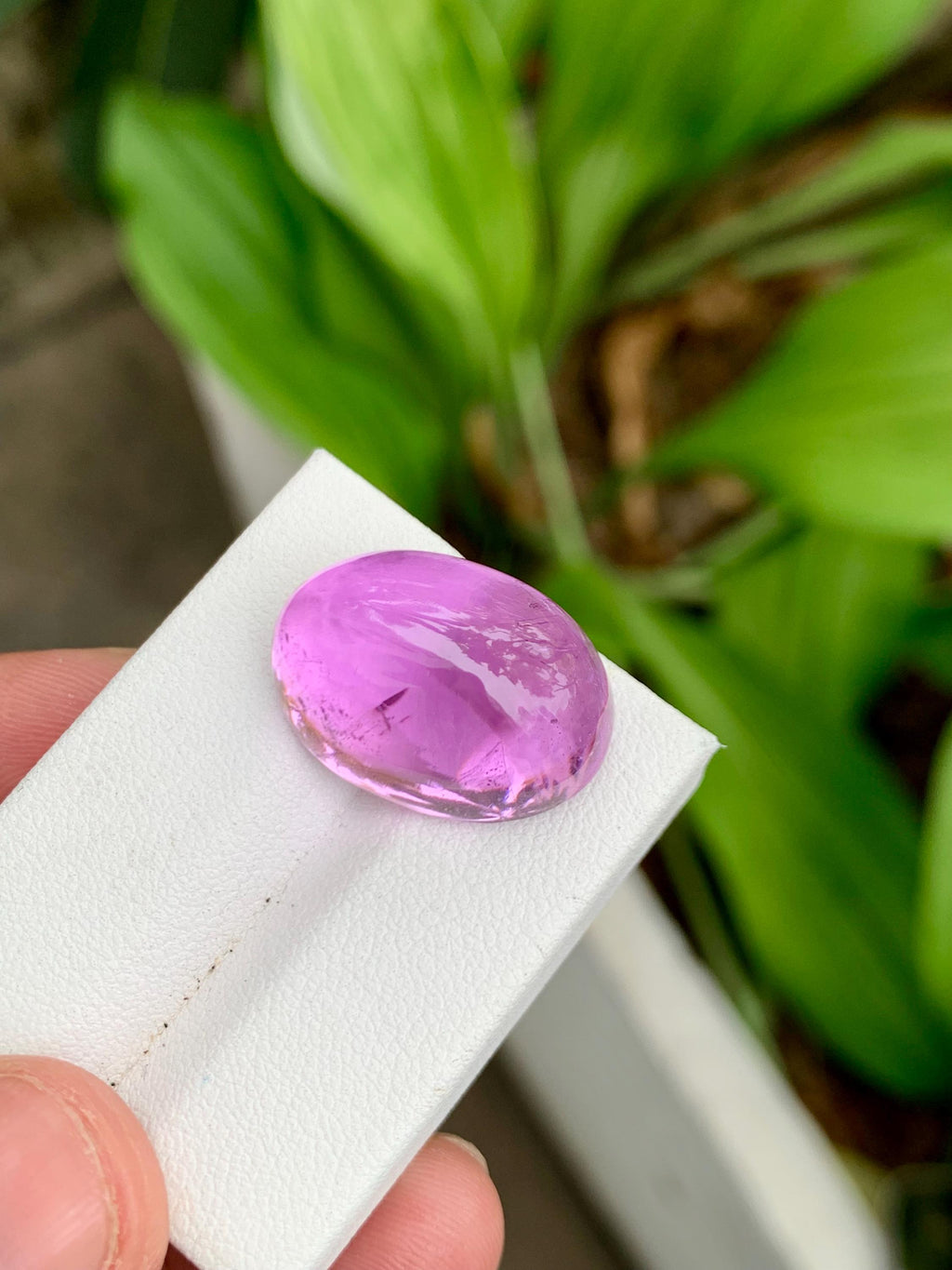 Natural Deep Pink Kunzite Cabochon – 33.45 Carat oval shape