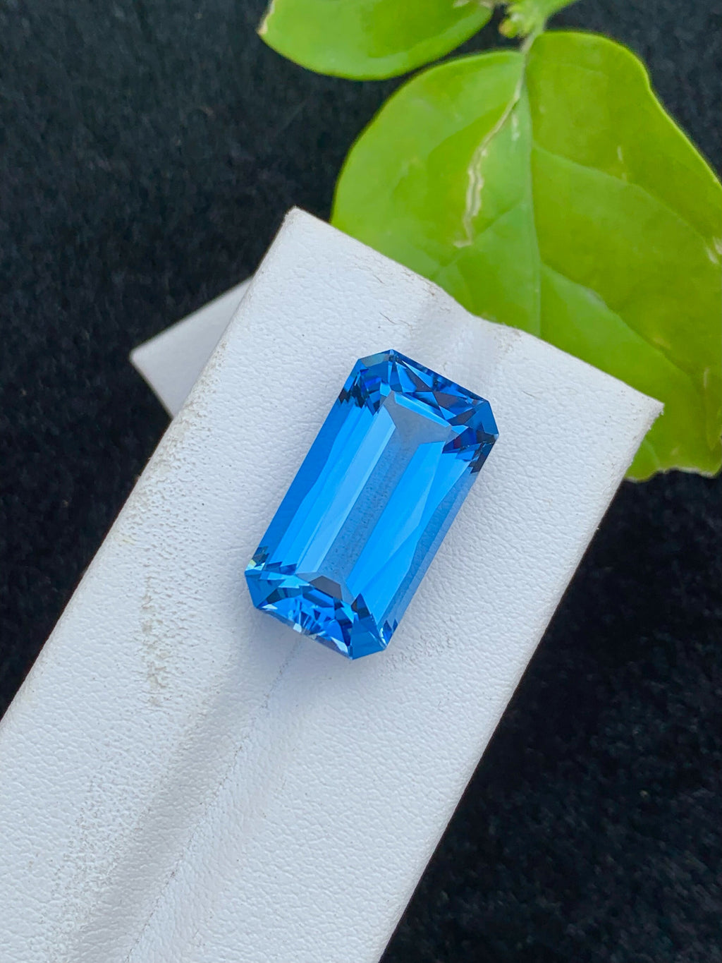 Santa Maria Aquamarine Gemstone: Emerald Cut, 18.68 CT Loose Beryl