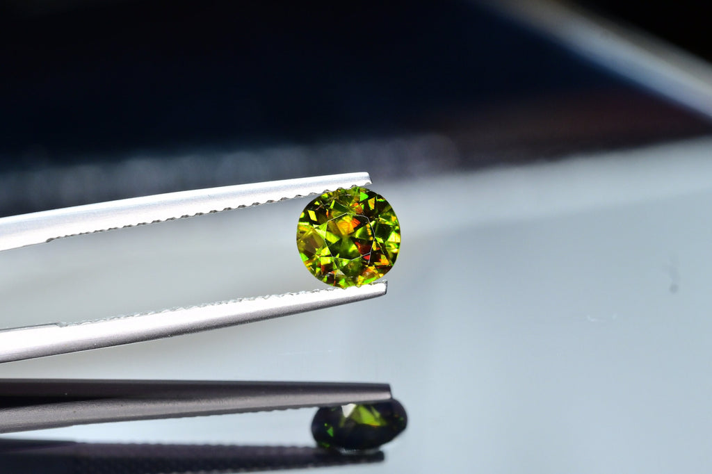 Natural Sphene Gemstone, Diamond Round Cut Ring\Jewelry Size Loose Gemstone. 1.30Carats