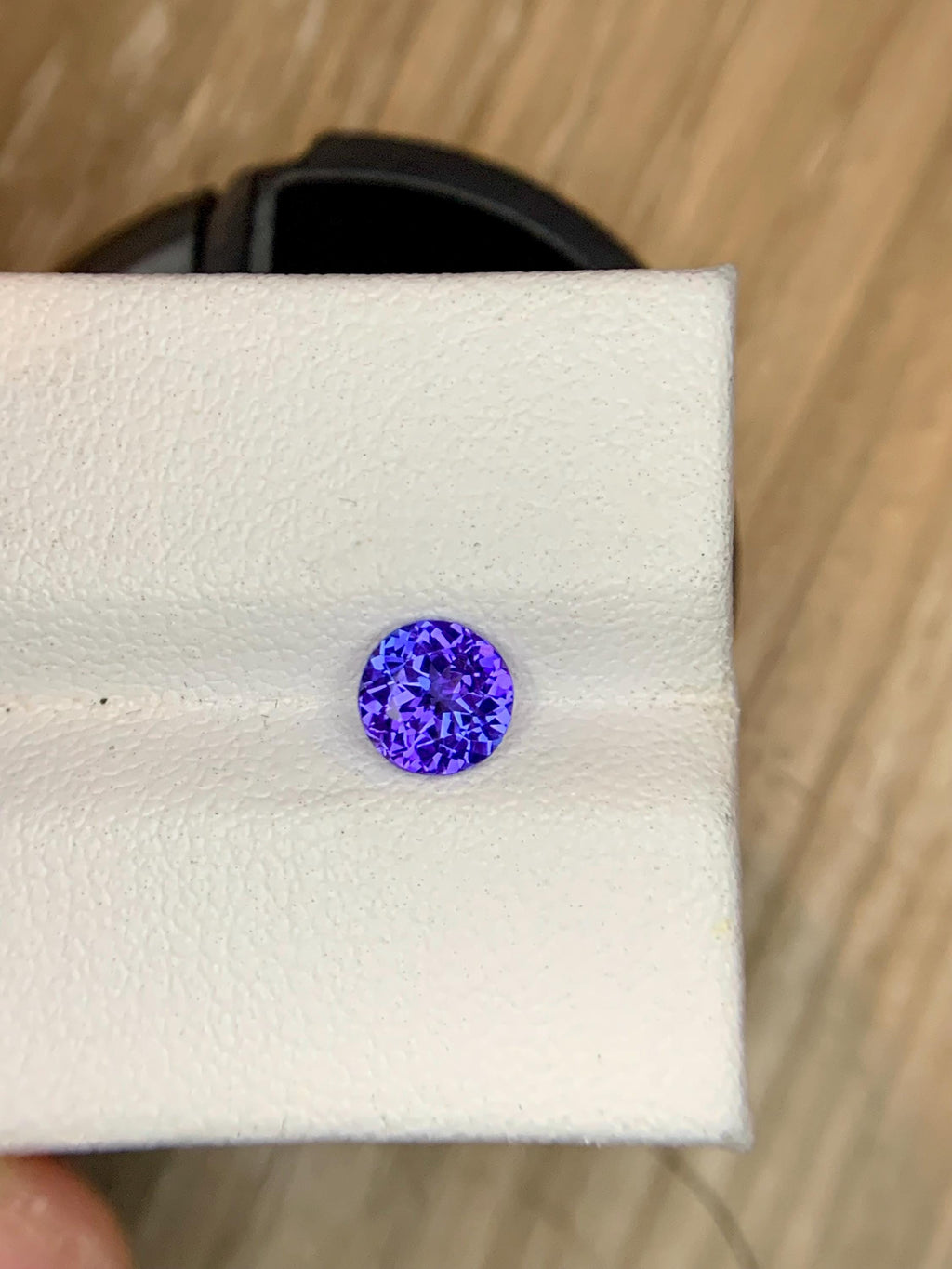 Certified 0.85 Carat Tanzanite: Violet-Blue Round Cut Loose Gemstone