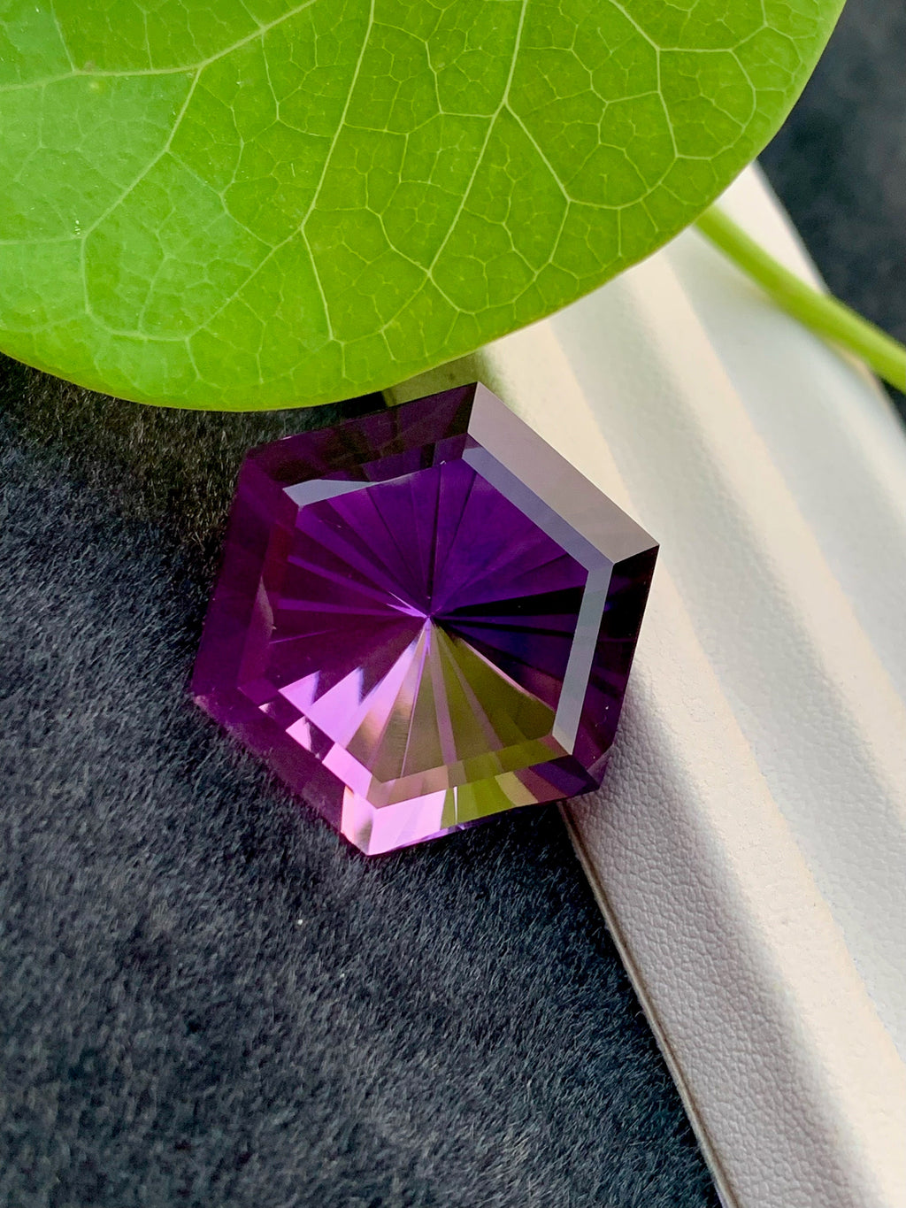 Pink Purple Amethyst Gemstone: 52.00 CT Fancy Cut Stone