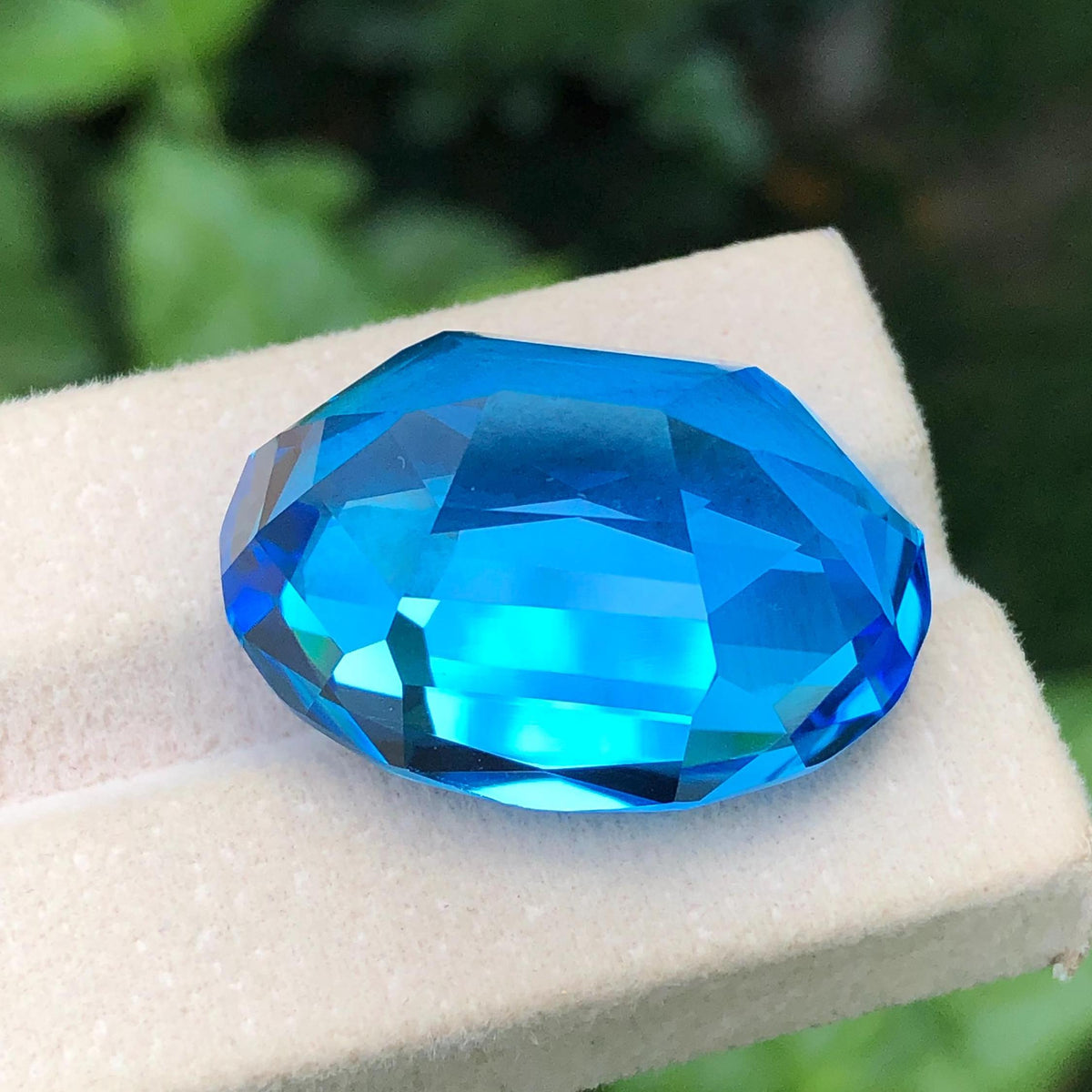 Blue Topaz 70ct Oval Cut – Electric Blue from Skardu Pakistan, 28x21x15mm