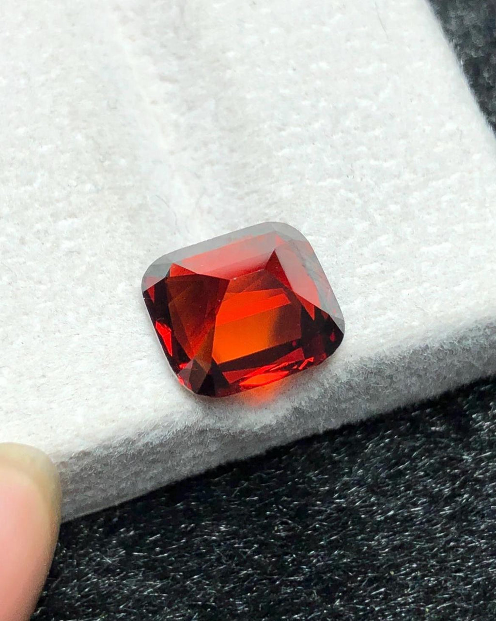 Tanga Mine Rhodolite Garnet 4.19ct Cushion Cut – Raspberry-Tone Tanzanian Gemstone