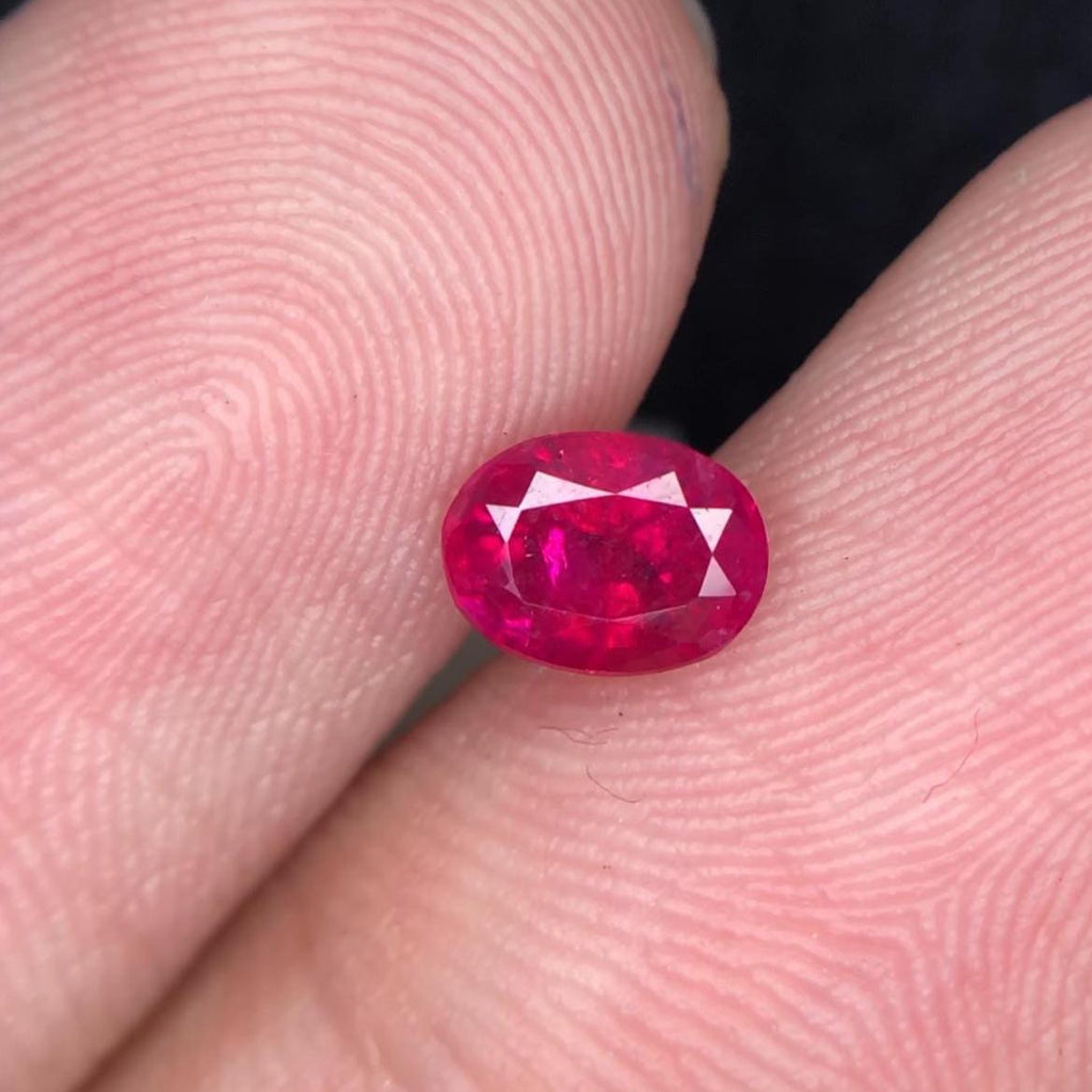 Ruby 0.90 Carat Oval Cut Loose Gemstone from Jagdalak, Afghanistan