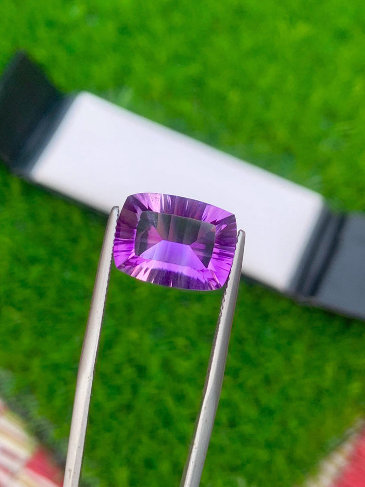 Light Purple Amethyst Gemstone: Flawless Cushion Cut, 8.75 CT
