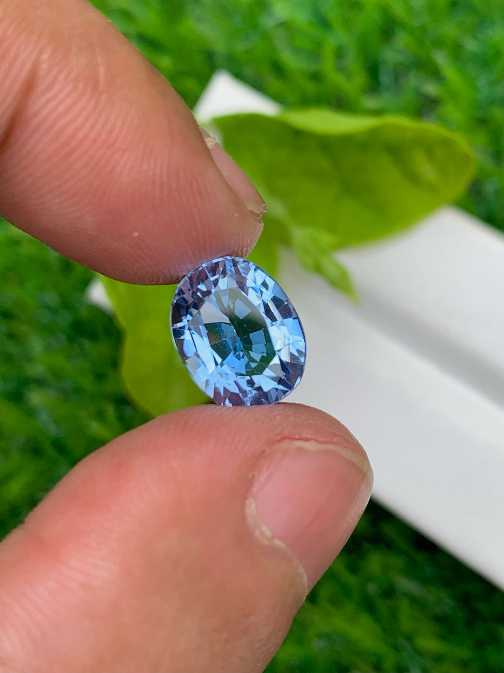 Santa Maria Aquamarine Loose Gemstone: Faceted Oval Cut, 4.35 CT