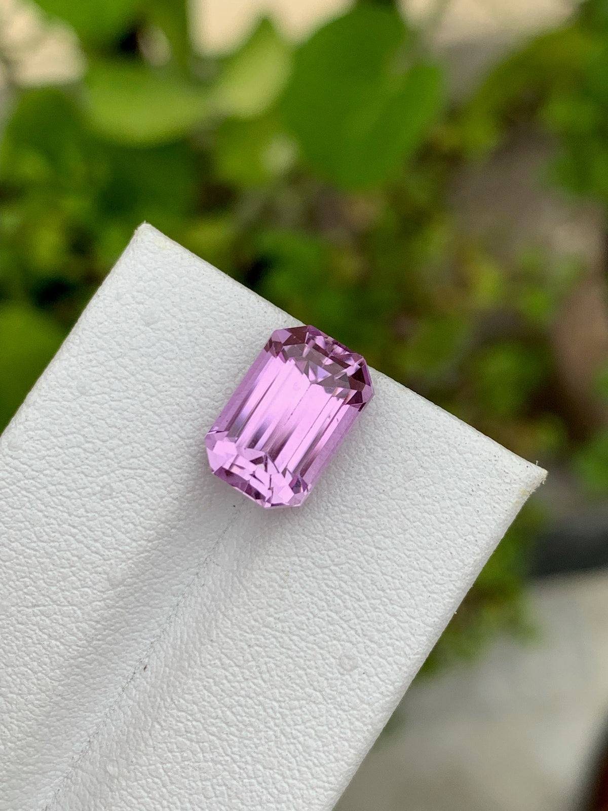 Lilac Pink Kunzite Gemstone: Emerald Cut, 6.50 CT Loose Stone