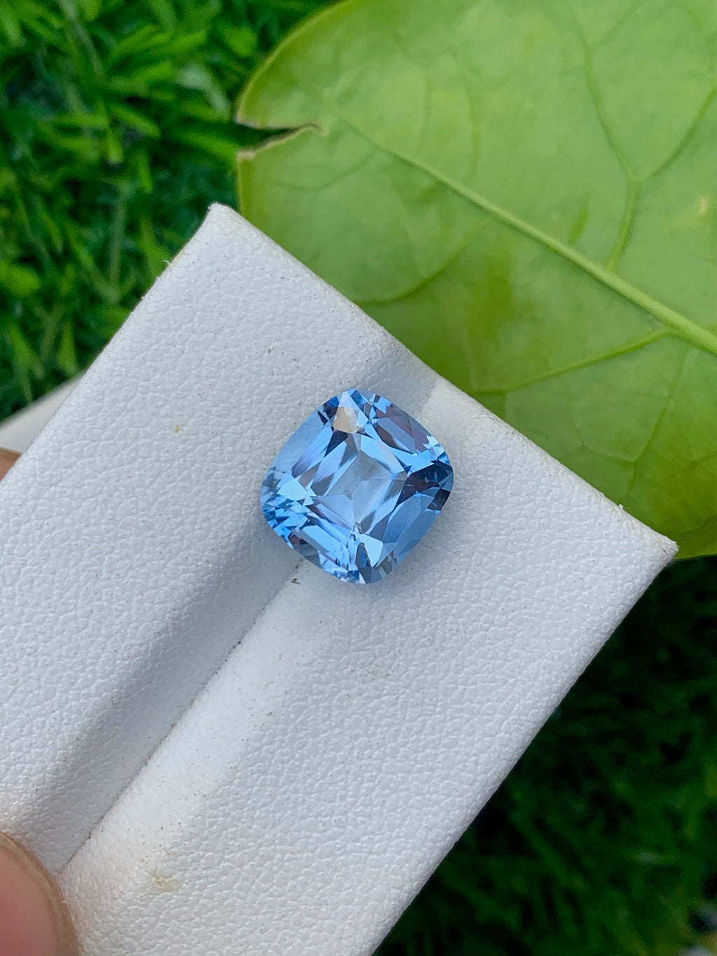 Santa Maria Aquamarine Gemstone: 3.60 CT Deep Blue Cushion Cut