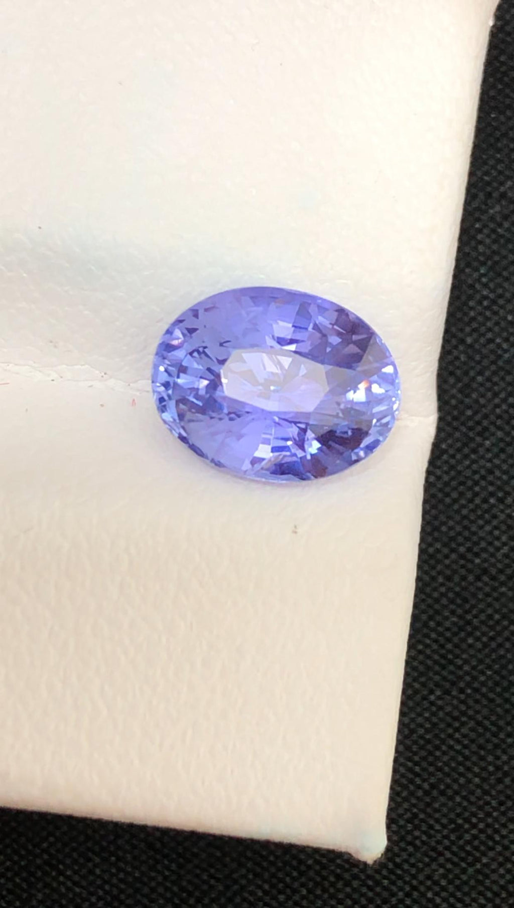 Certified 3.06 Carat Oval Blue Sapphire Gemstone: Untreated Jewelry Stone