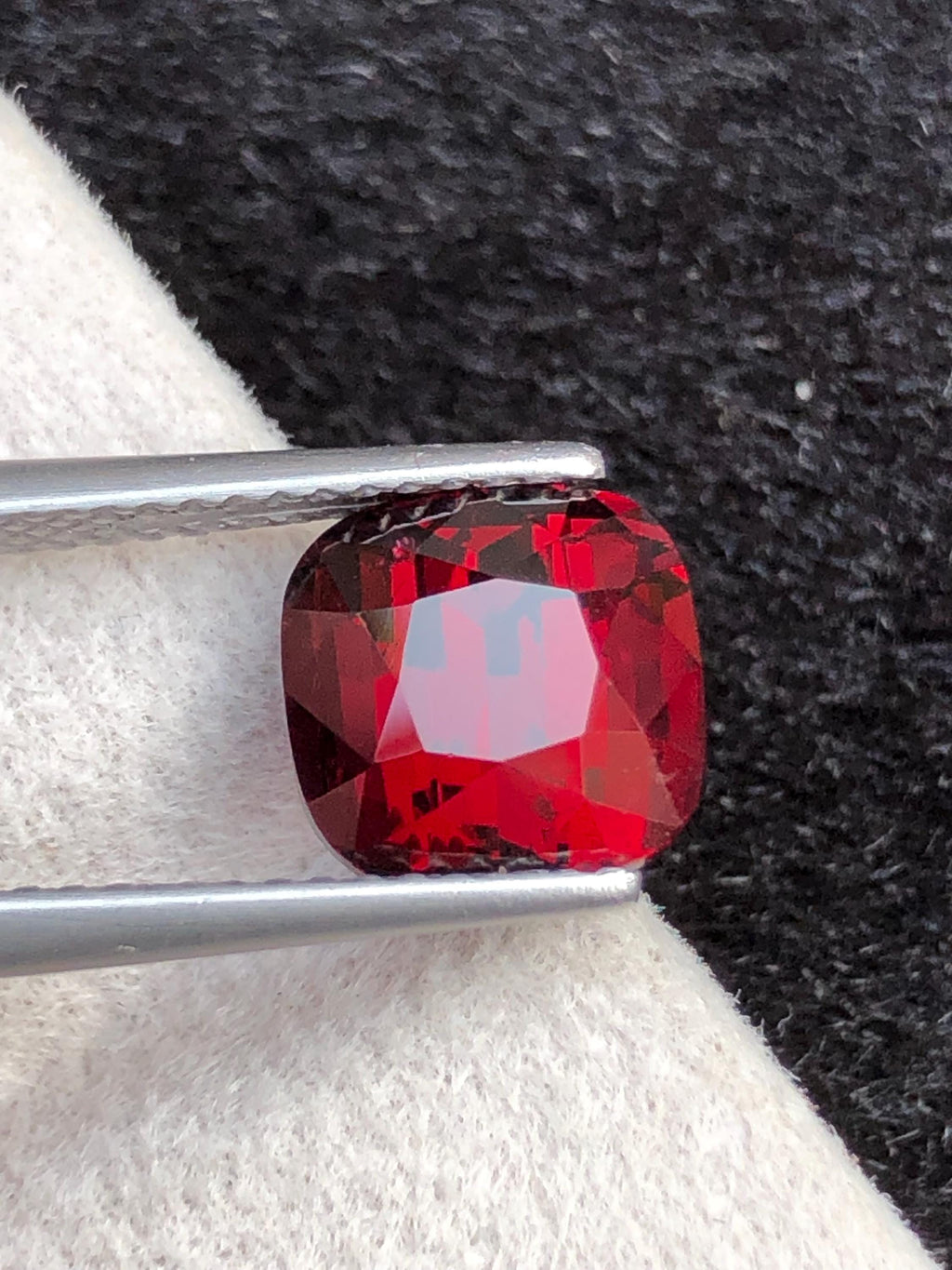 Rhodolite Garnet 3.98ct Cushion Cut Raspberry Pink from Tanzania