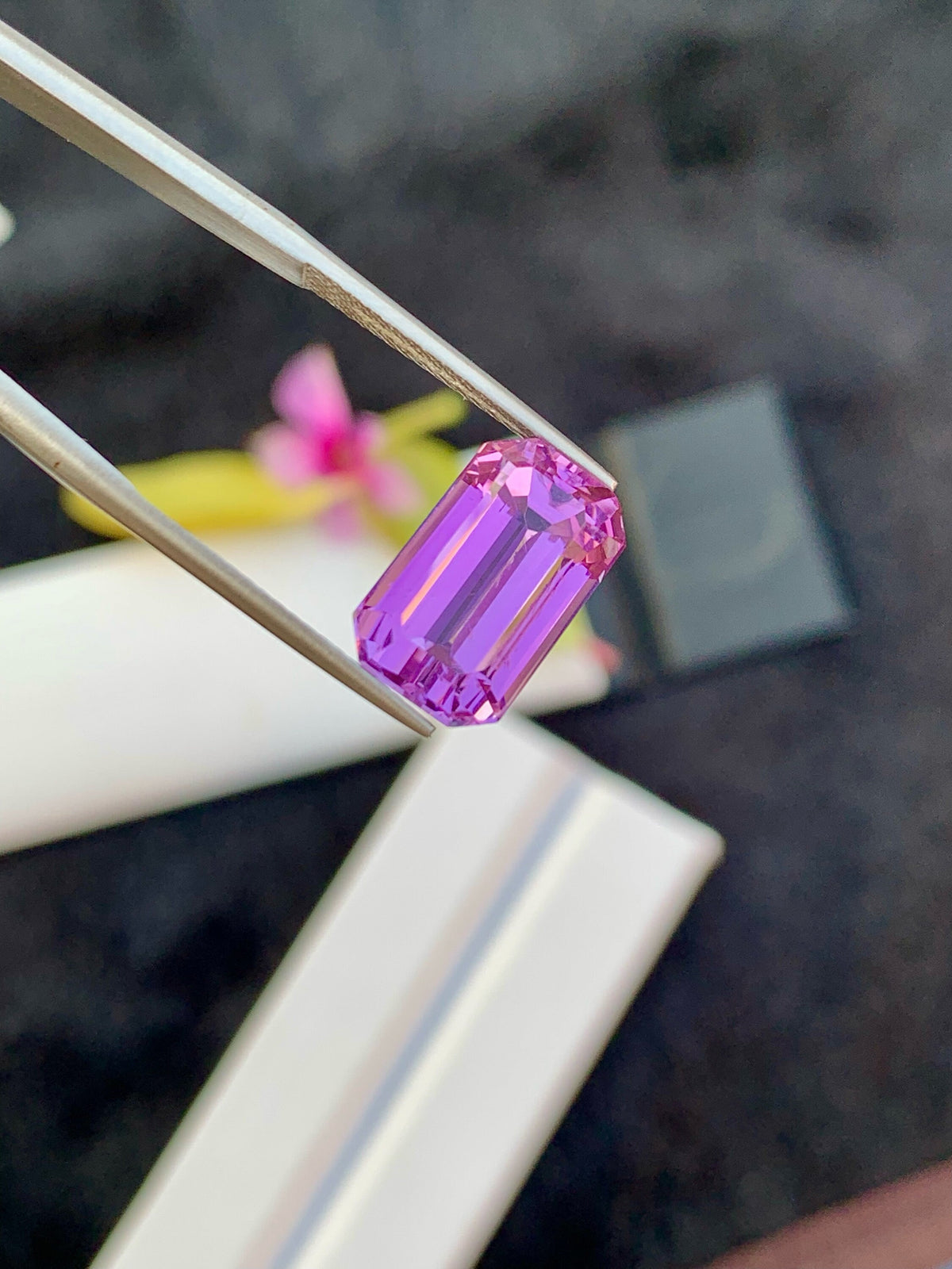 Pink Purple Kunzite Gemstone: Emerald Cut, VVS Clarity, 8.20 CT
