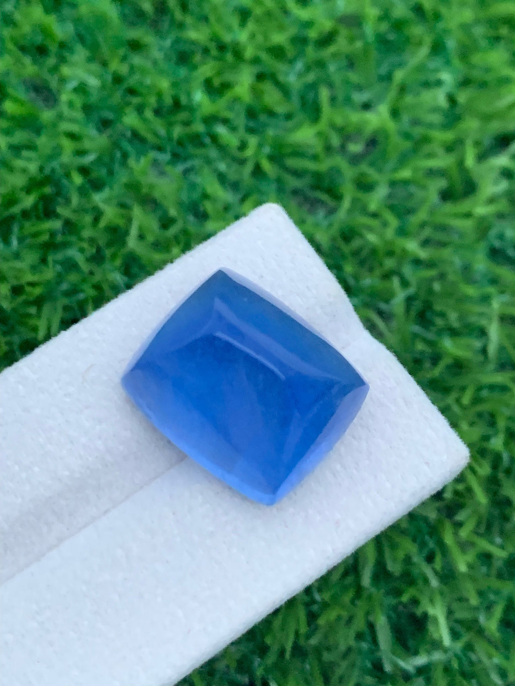 Santa Maria Aquamarine Cabochon: Deep Blue Gemstone, 33.85 CT
