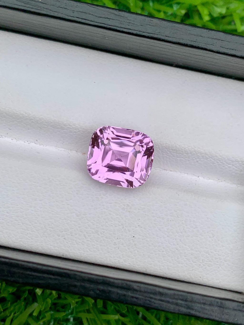 Lavender Pink Kunzite Gemstone: 6.85 CT Cushion Cut October Birthstone