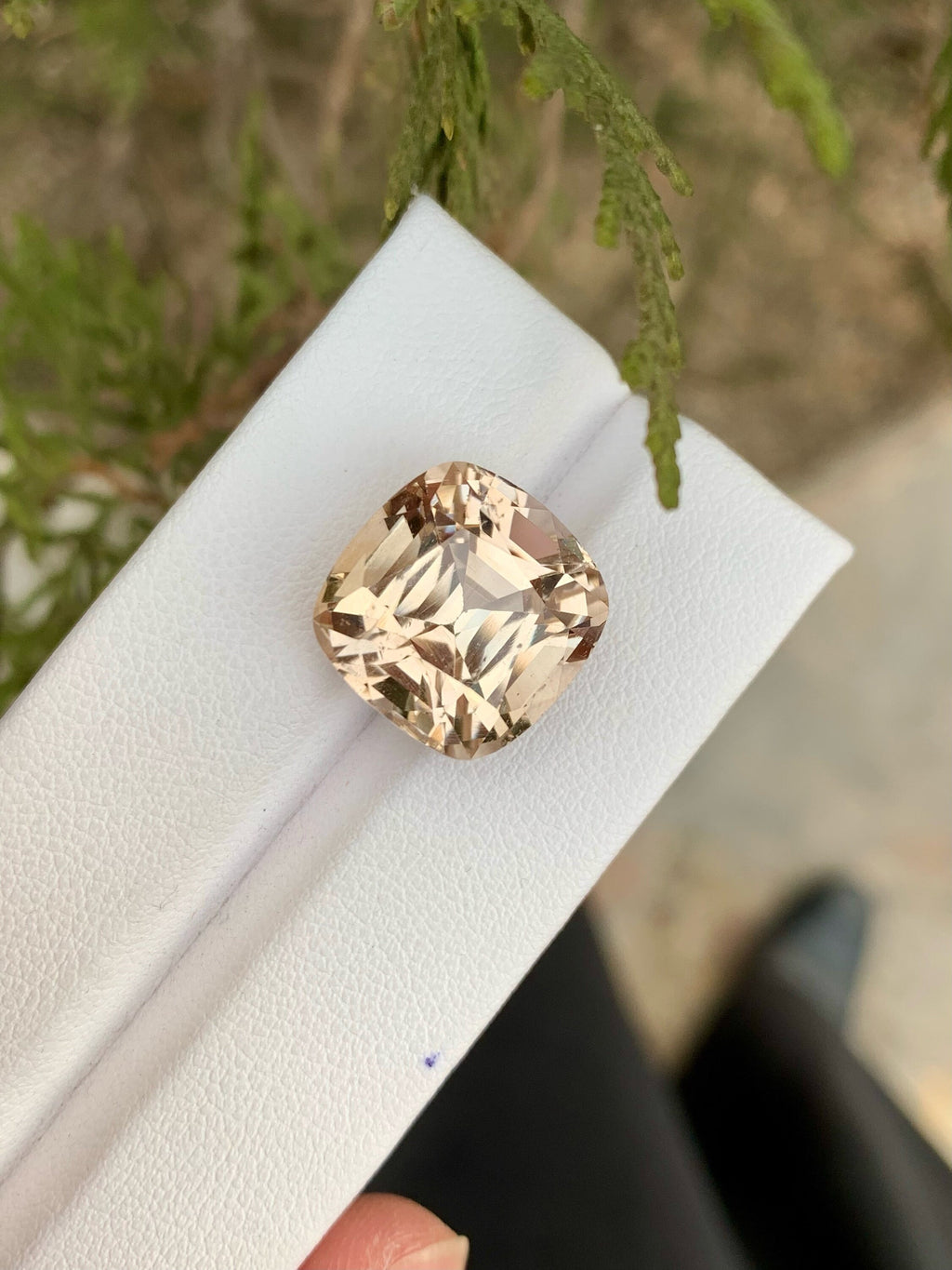 Natural Imperial Topaz Gemstone: 18.20 CT Faceted Cushion Cut