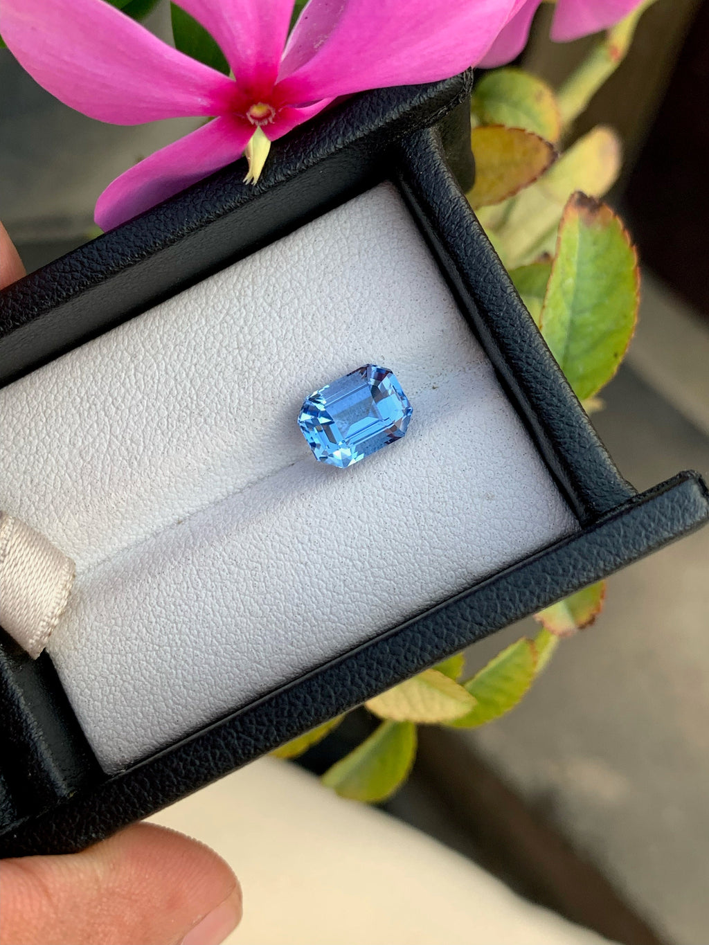 Santa Maria Blue Aquamarine Gemstone: Emerald Cut, 2 Carats