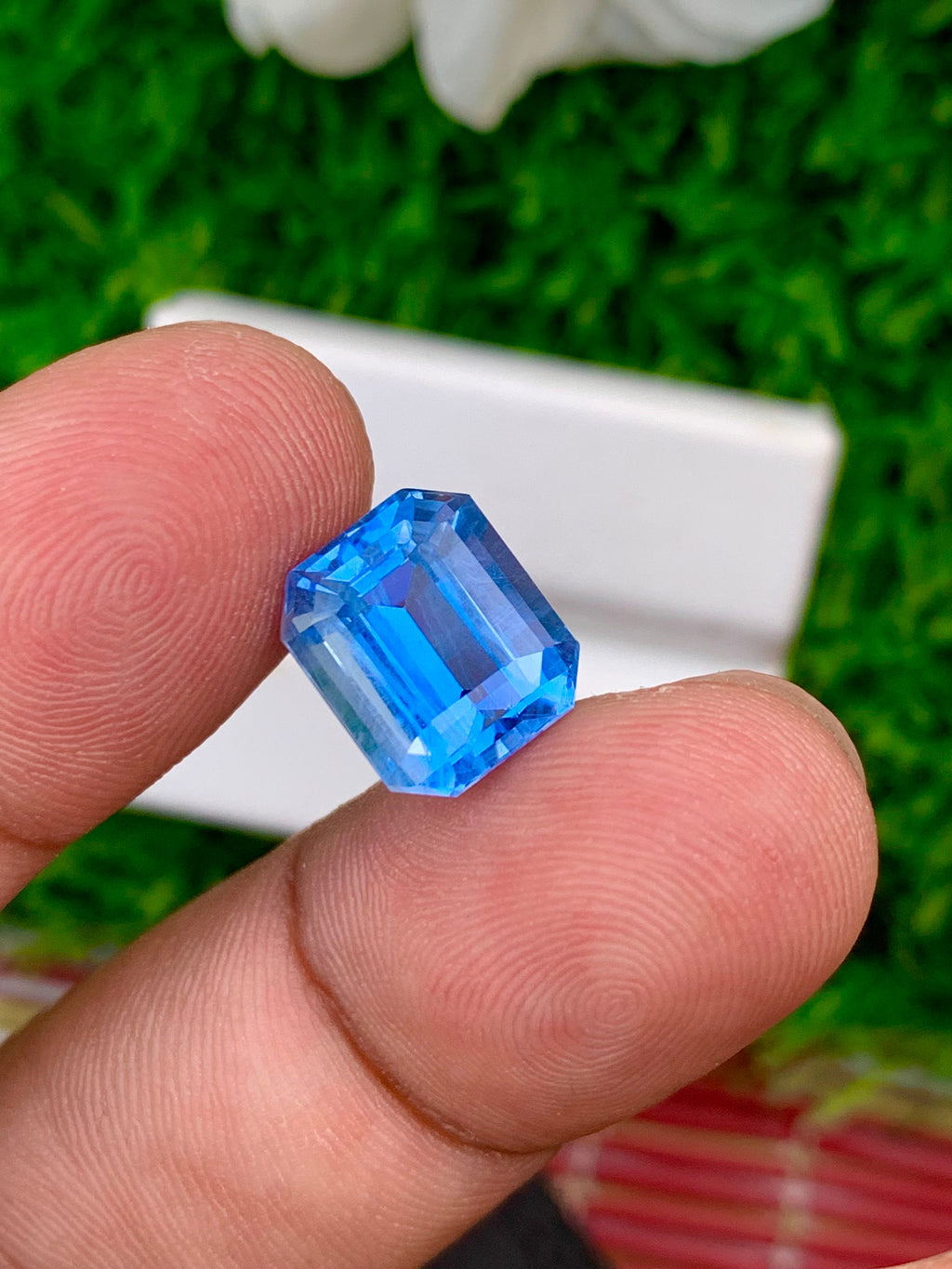 Deep Blue Aquamarine Loose Gemstone: Emerald Cut, 4.80 Carats