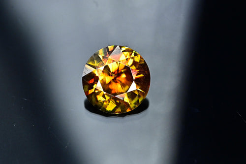 3.70 Carat Natural Orange Sphene Gemstone: Loose Nugget Cut