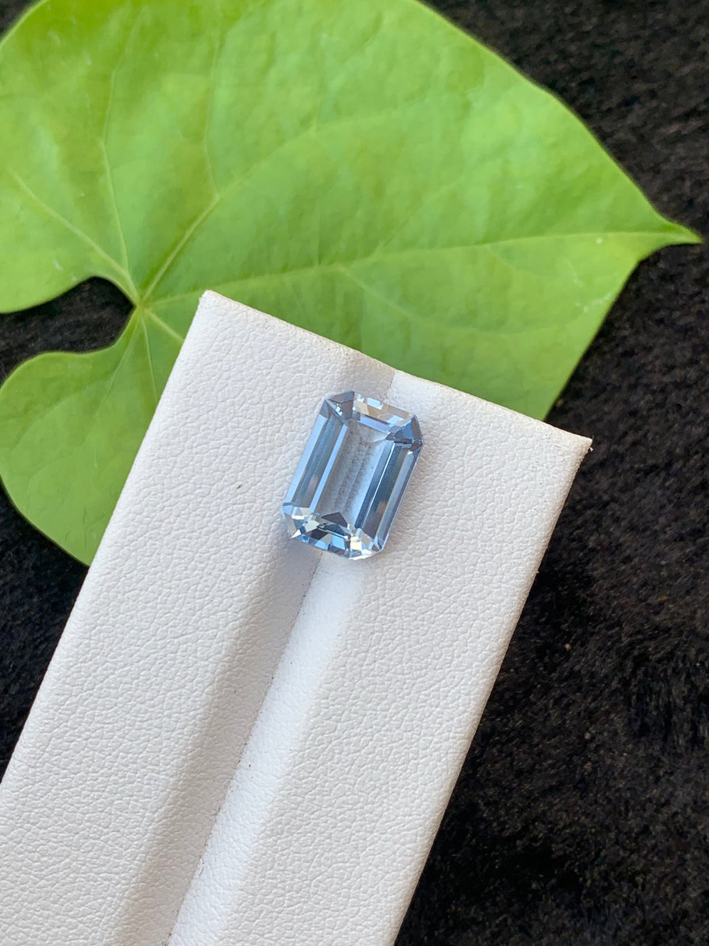 Santa Maria Aquamarine Gemstone: Emerald Cut, 4.2 Carat Loose Stone