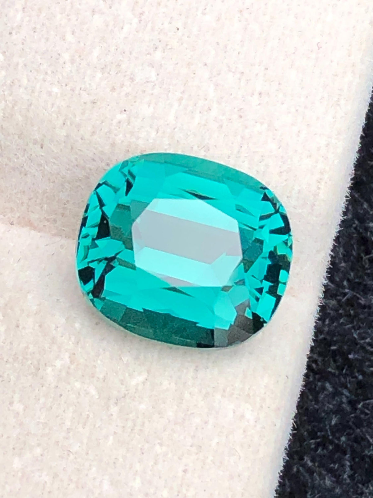 Natural lagoon Tourmaline Gemstone – Oval Cut, 4.10 Carats (Afghanistan)