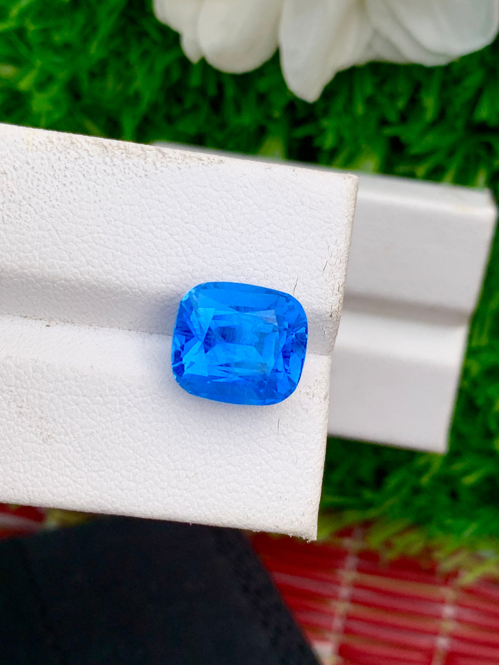 Santa Maria Aquamarine Gemstone: 6.55 ct Fancy Cut Loose Stone