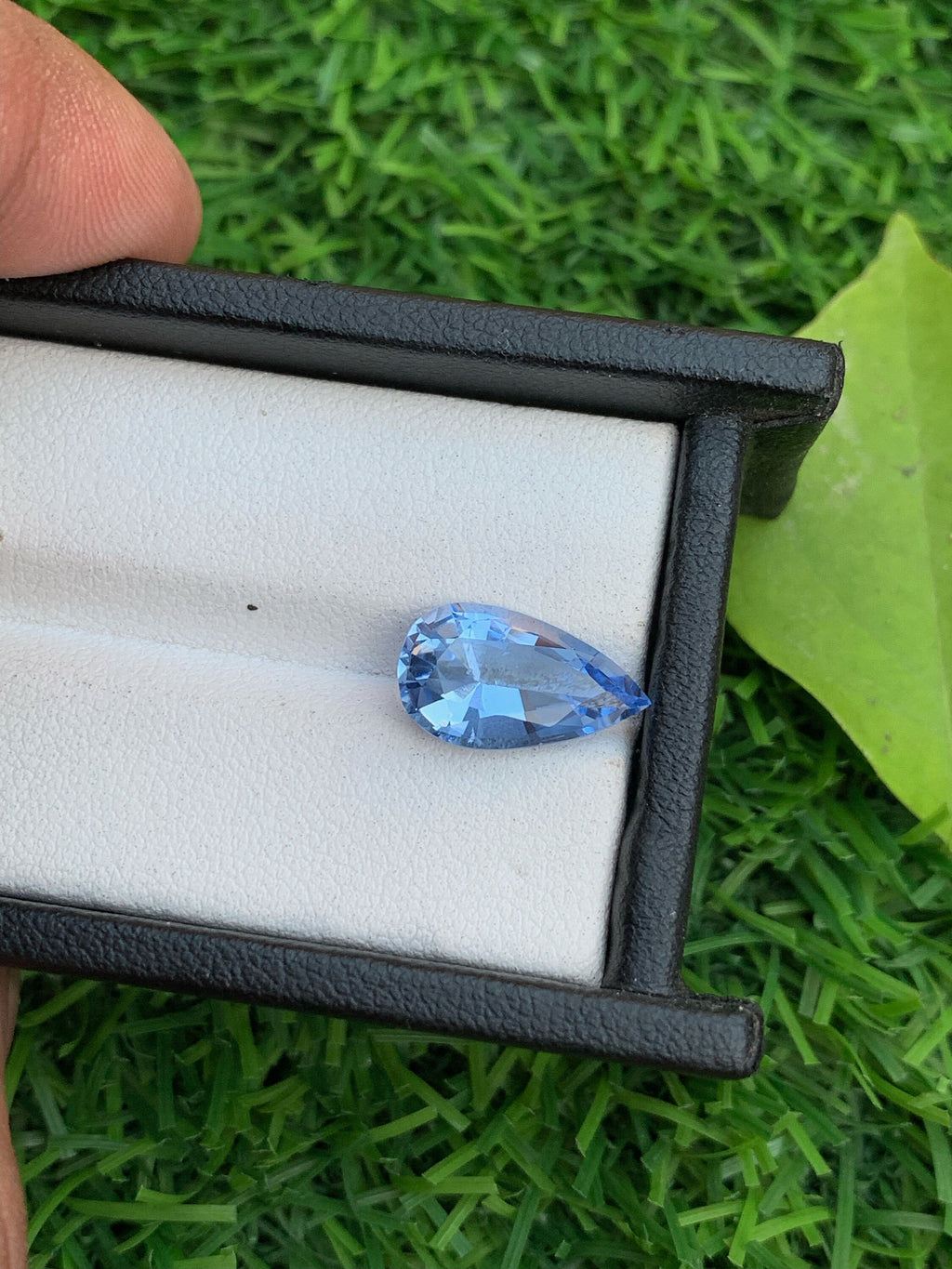 Natural Santa Maria Blue Aquamarine Gemstone: Pear Shape, 3.5 Carat