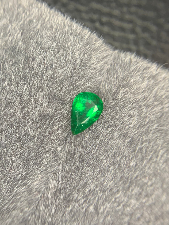 Zambia Emerald Gemstone: 1.57 CT Pear Cut, Vivid Green