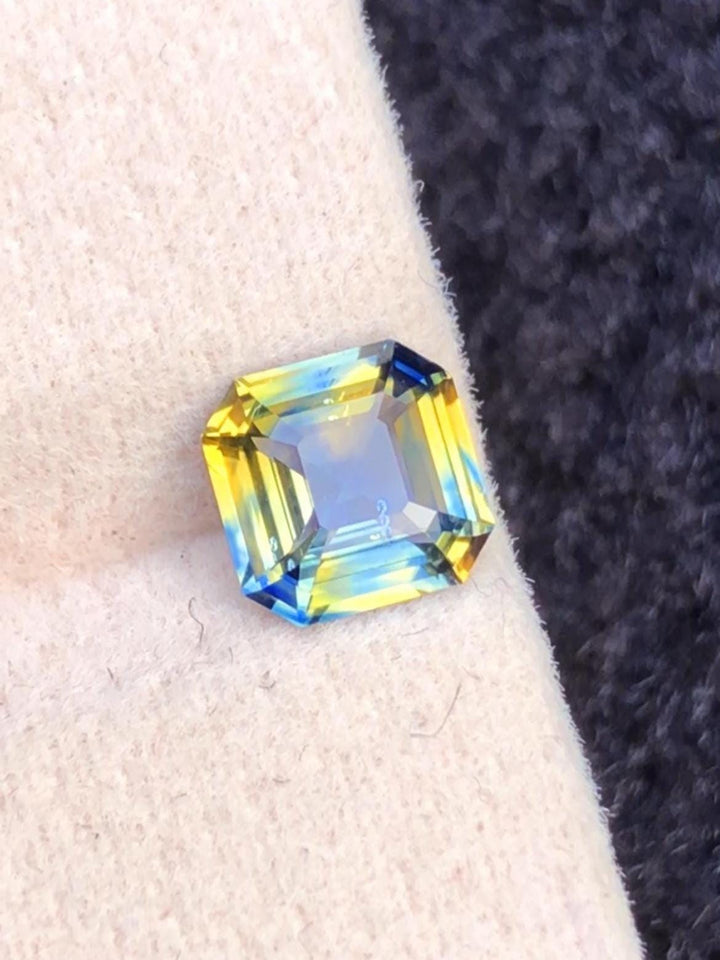 Sapphire 1.06ct Octagonal Cut • Party Color Gemstone from Madagascar (With Certificate)