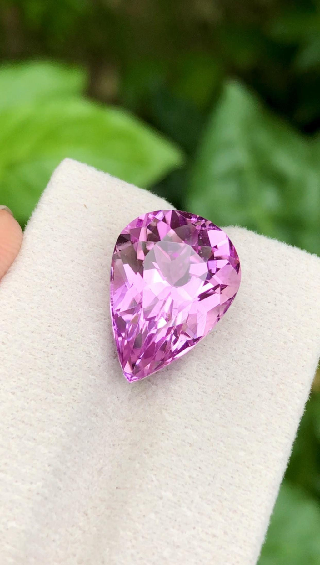 Certified Kunzite 12.65ct Pear Cut – Elegant Pink Gem from Afghanistan