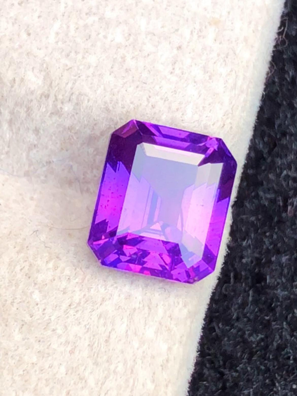 Lavender Sapphire 2.05ct Octagonal Emerald Cut Madagascar , No heat Certified