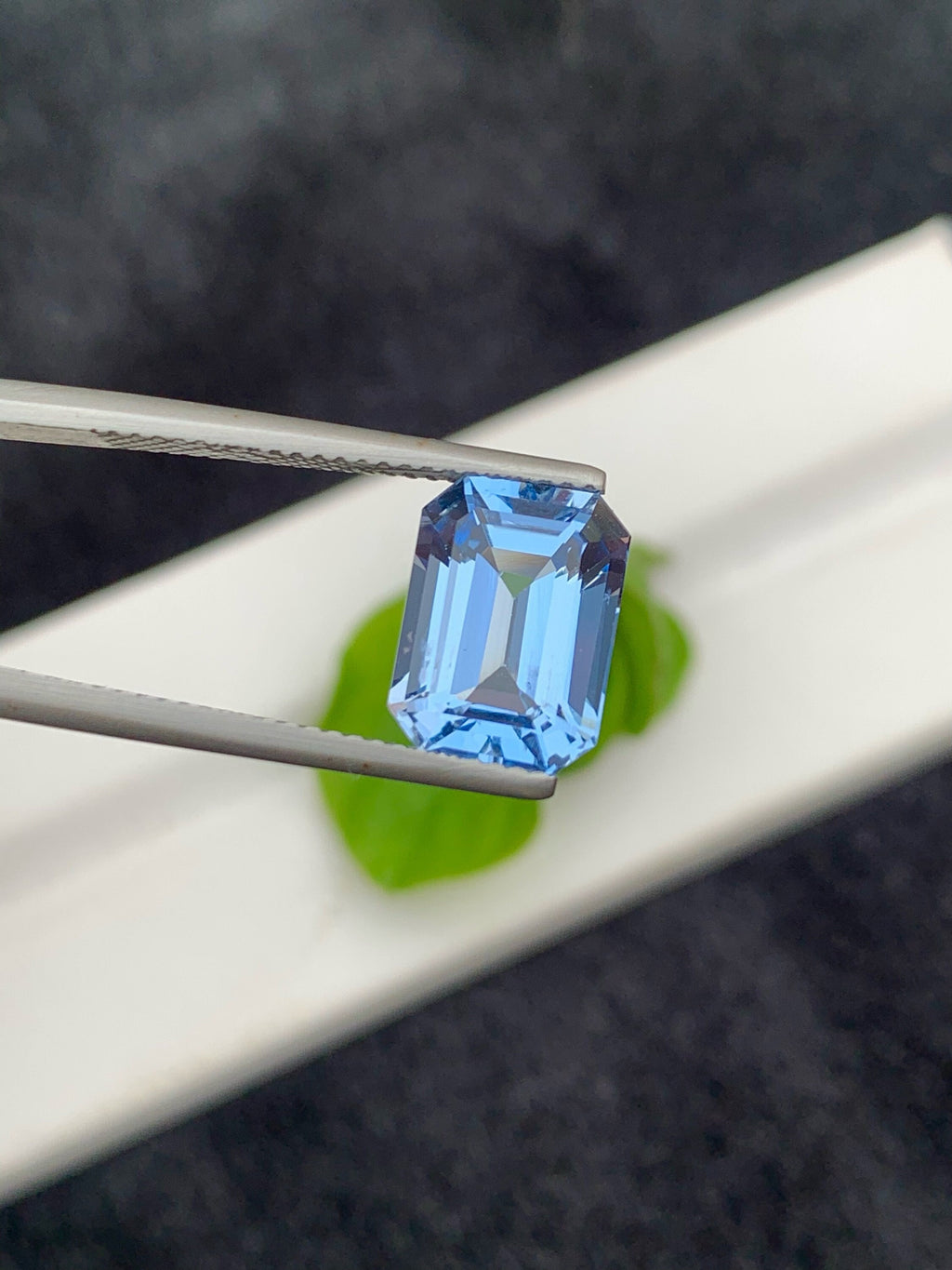Santa Maria Aquamarine Gemstone: Emerald Cut, 3.90 CT Loose Blue Beryl