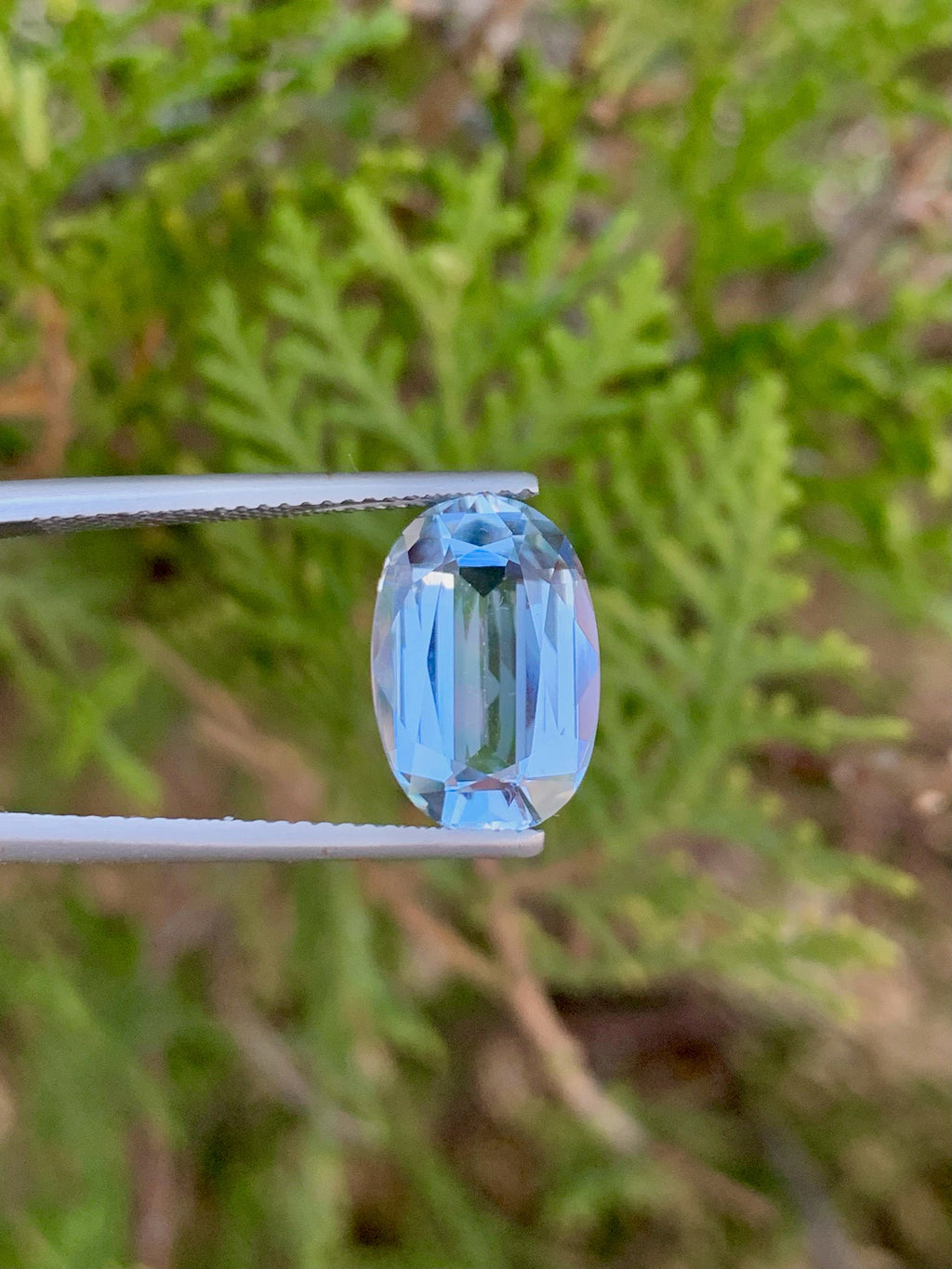 Santa Maria Blue Aquamarine Gemstone: 4.40 CT Brazilian Oval Cut