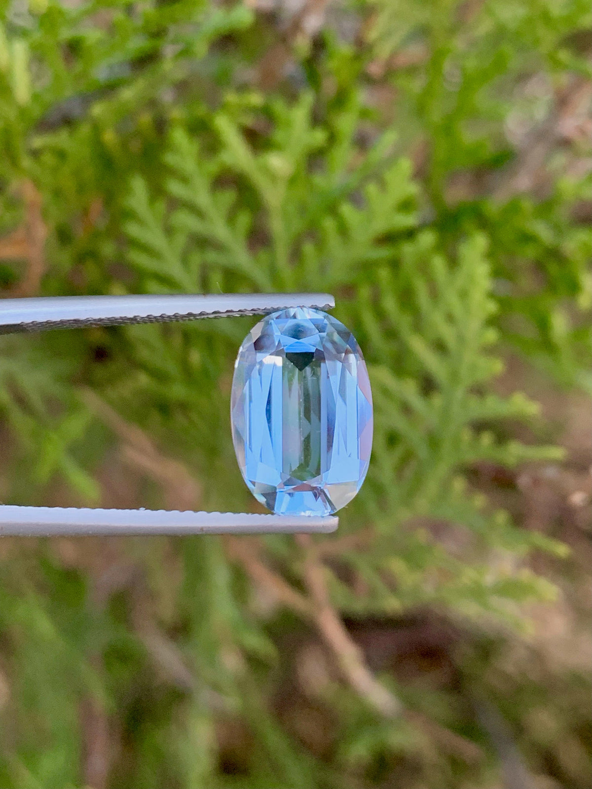 Santa Maria Blue Aquamarine Gemstone: 4.40 CT Brazilian Oval Cut