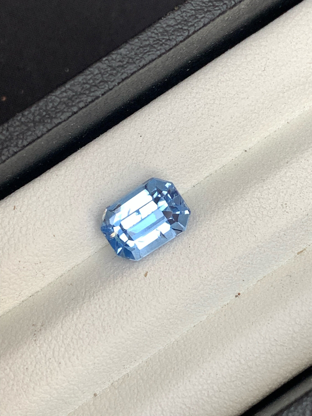 Santa Maria Aquamarine Gemstone: Emerald Cut, 1.80 CT Loose Gem