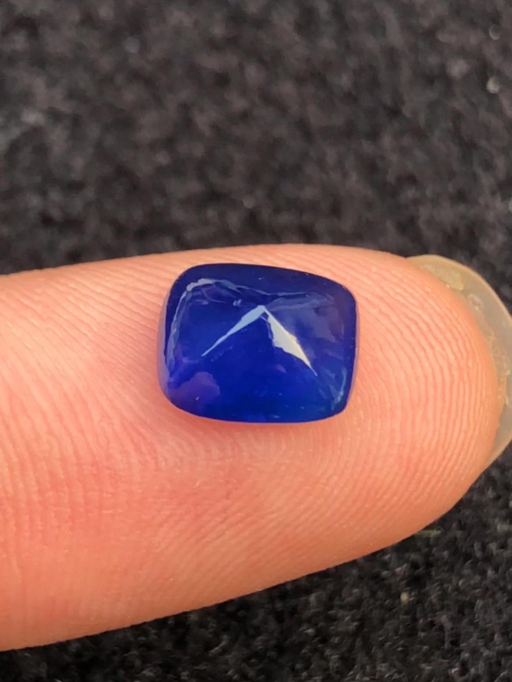 Royal Blue Sapphire 1.60ct Cushion Cabochon – Madagascar – Certified