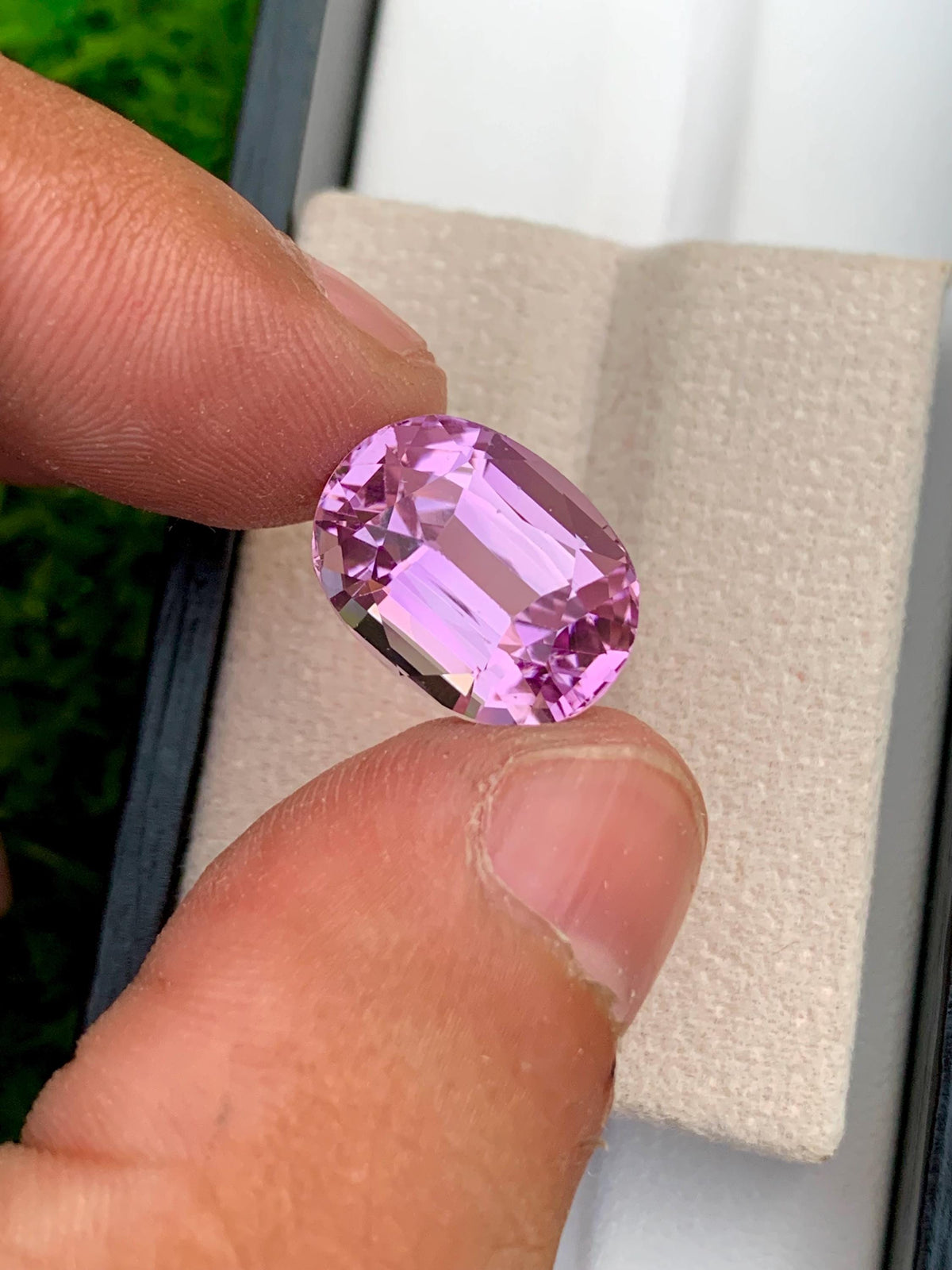 Natural Pink Kunzite Gemstone: Oval Faceted Loose Gem (11.15 CT)