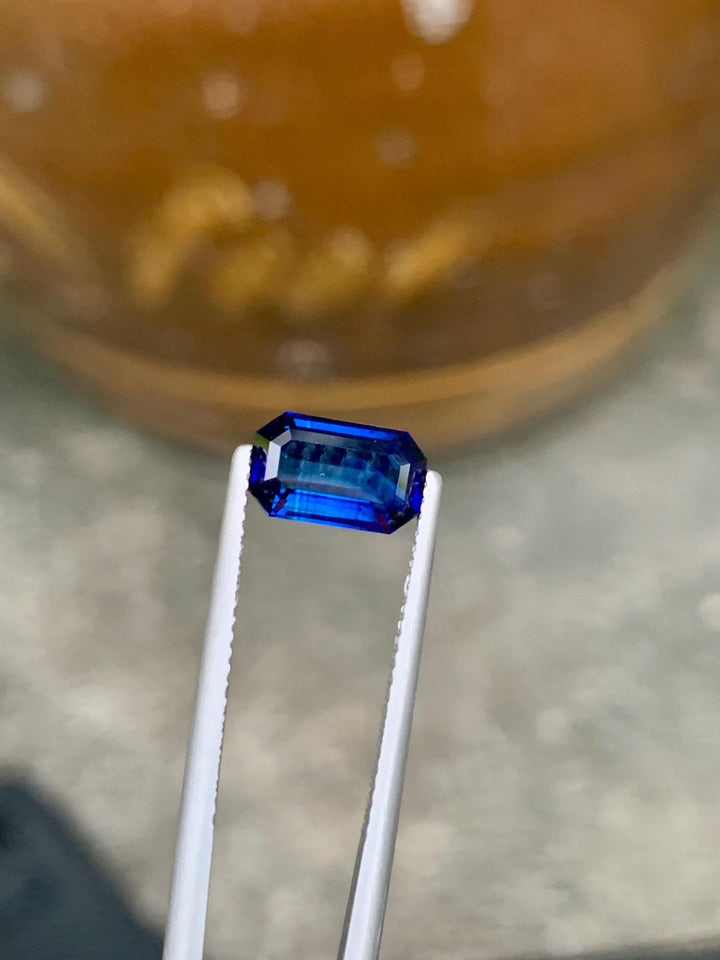 2.20 CT Royal Blue Sapphire Gemstone: Cushion Cut, Jewelry Stone