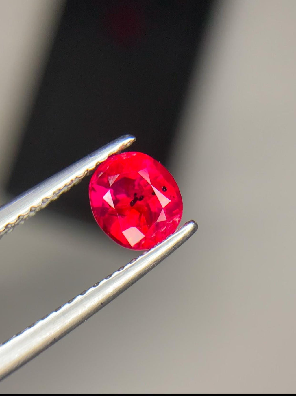 Natural Red Ruby Gemstone: 1.10 CT Oval Cut Ring Stone