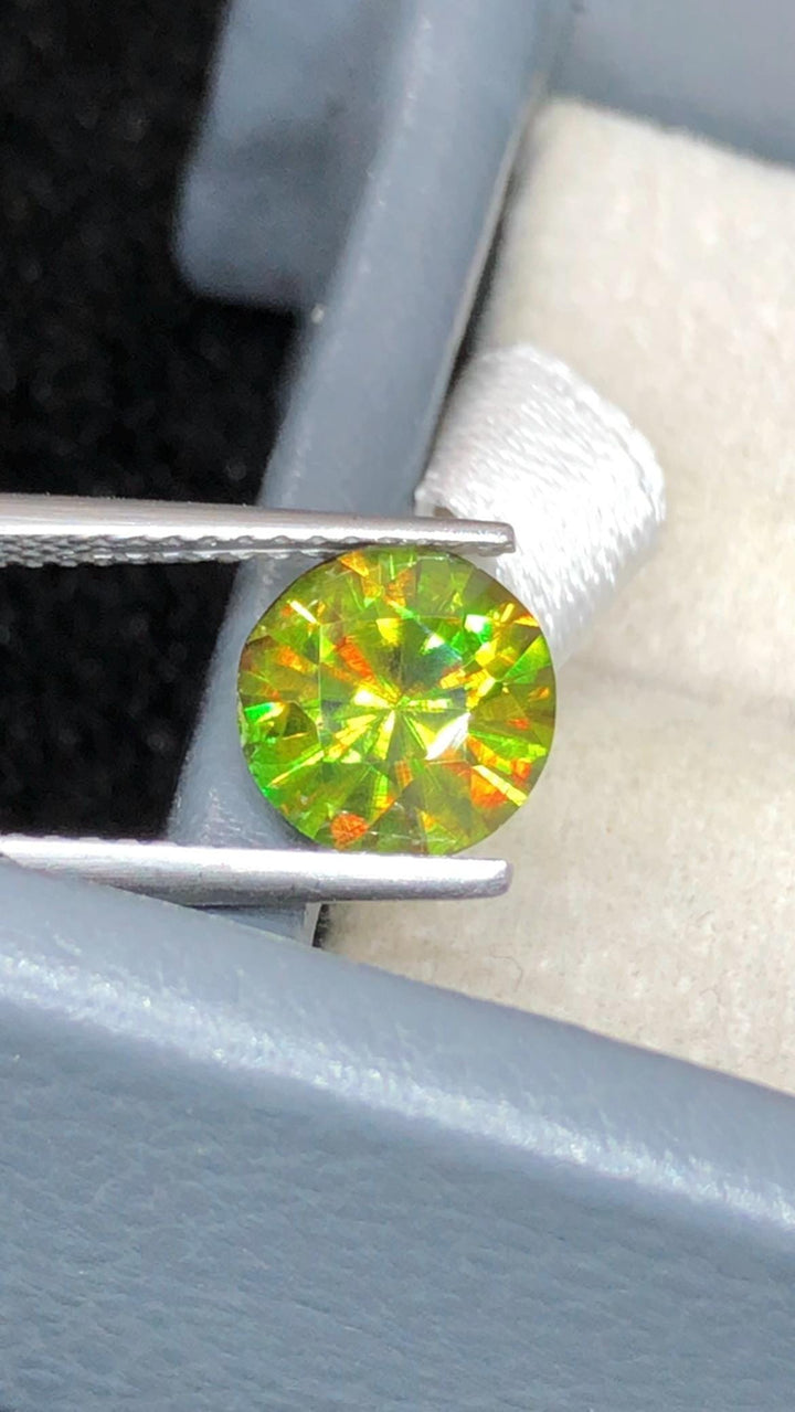 Chrome Green Sphene 1.90ct Round Cut From Madagascar