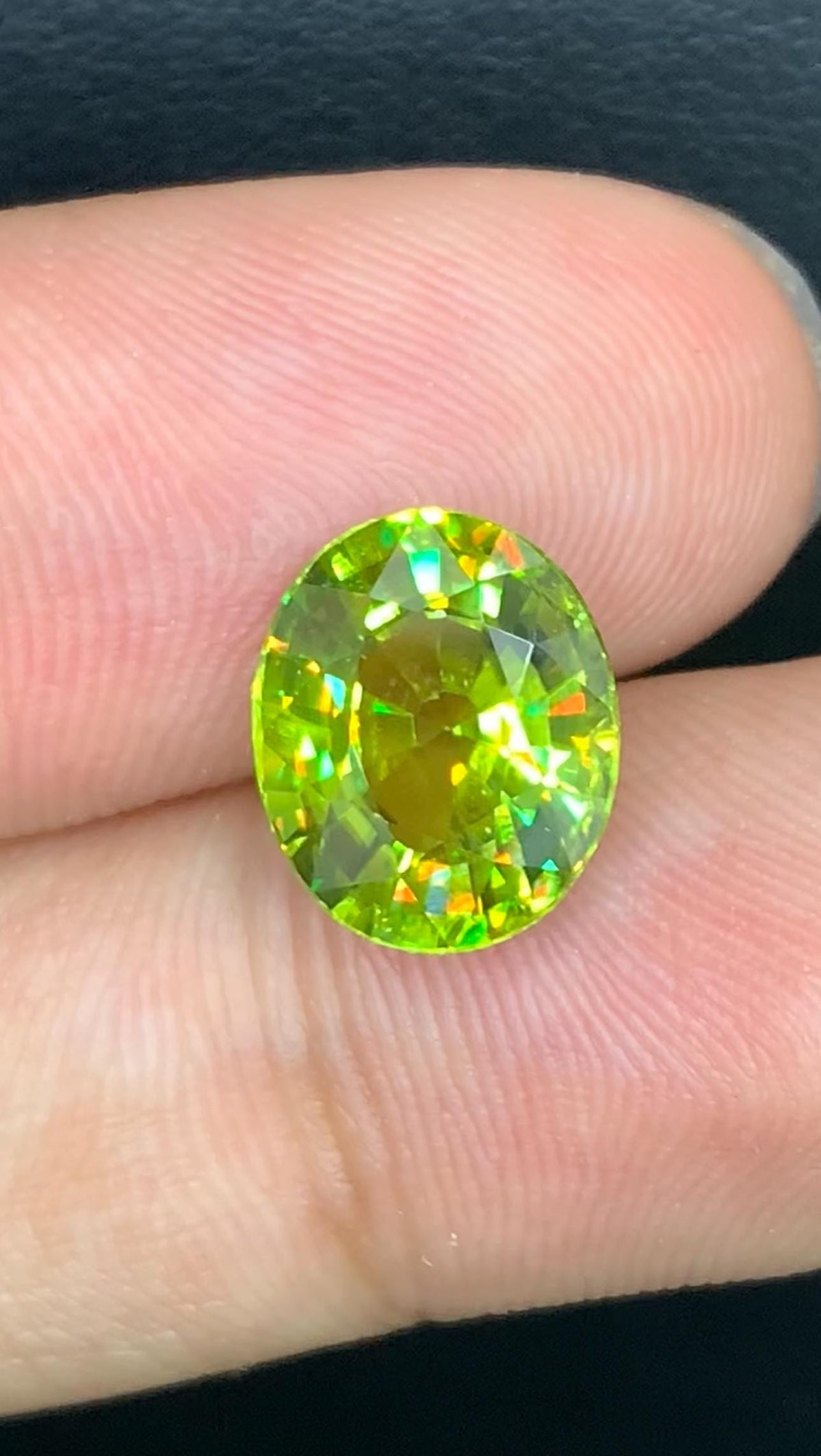 4.30 CT Oval Sphene Gemstone: Yellow-Green Titanite, Strong Trichroism