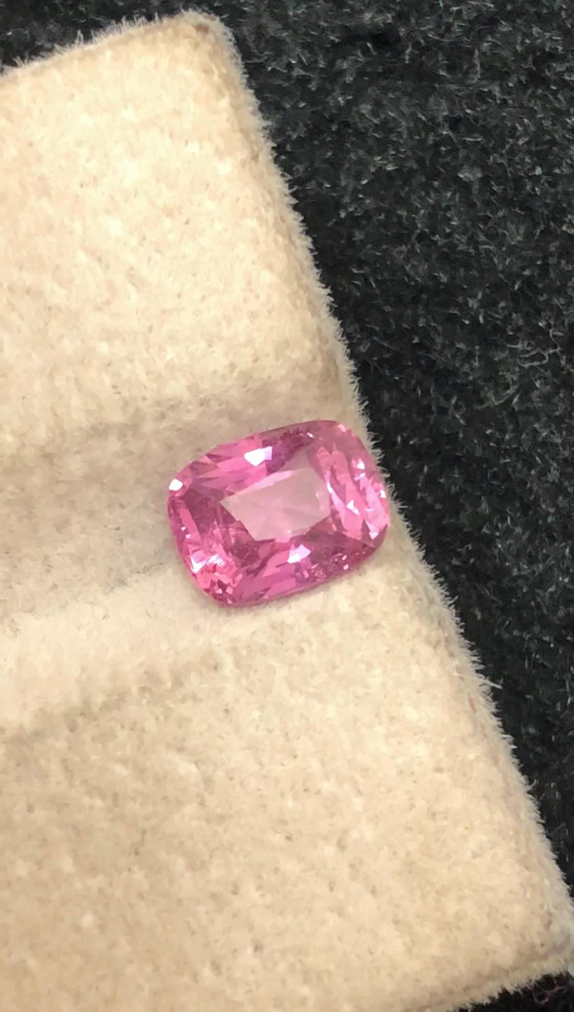Padparadscha Sapphire 1.19 ct Cushion Cut – Orangy-Pink Radiance No Heat Certified
