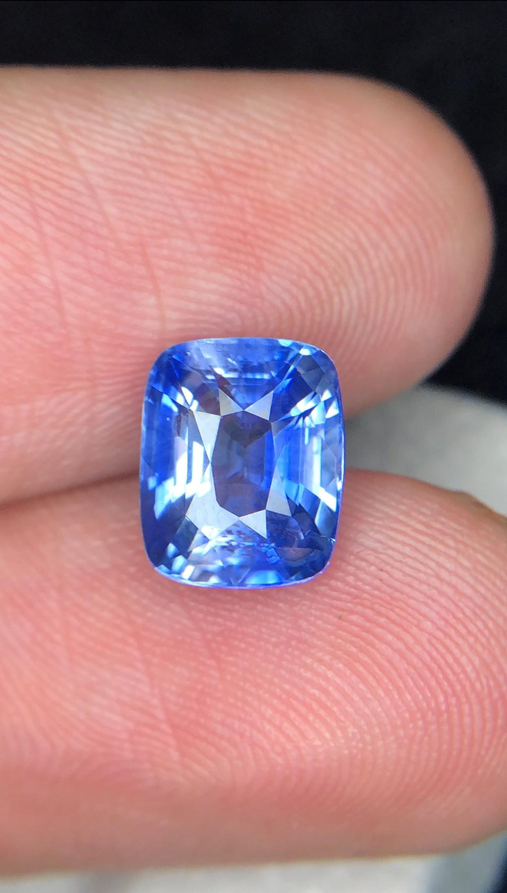 Blue Sapphire 3.60ct cushion Cut –  Sri Lankan Sapphire
