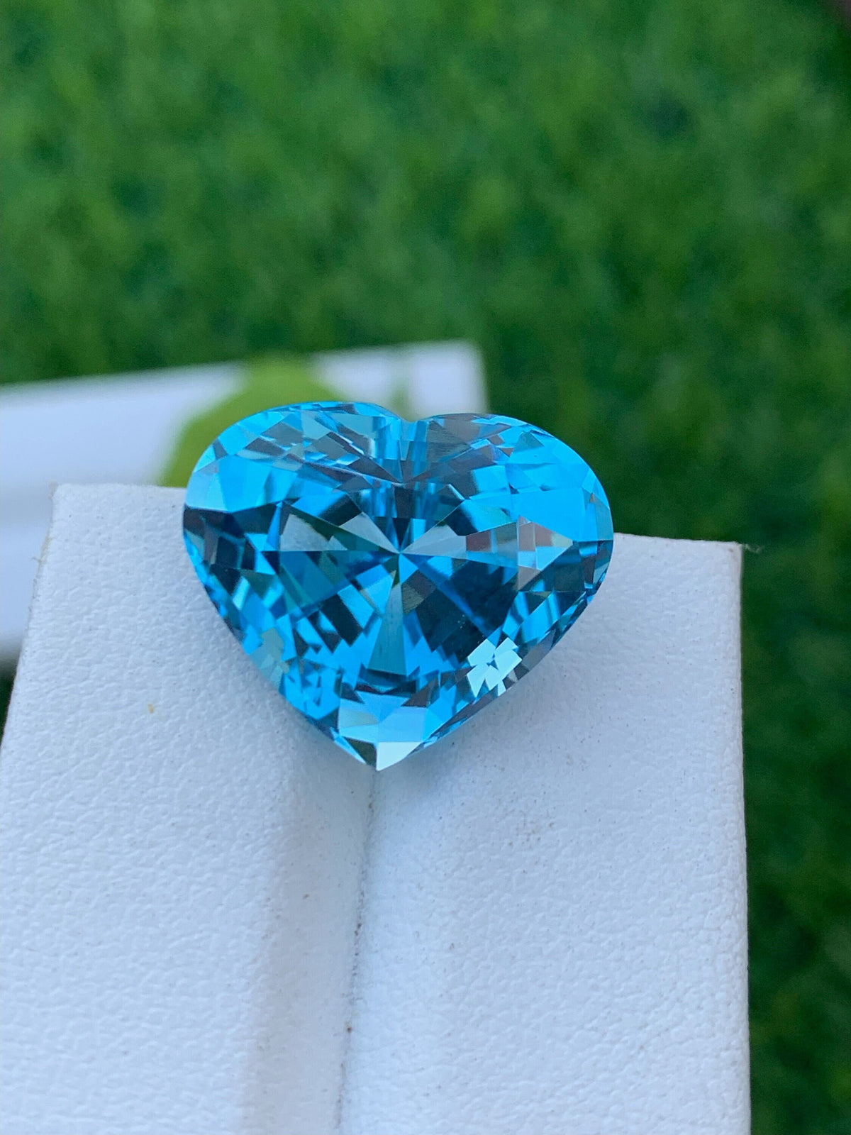 Heart Swiss Blue Topaz Gemstone: Faceted Loose Stone, 21.85 CT