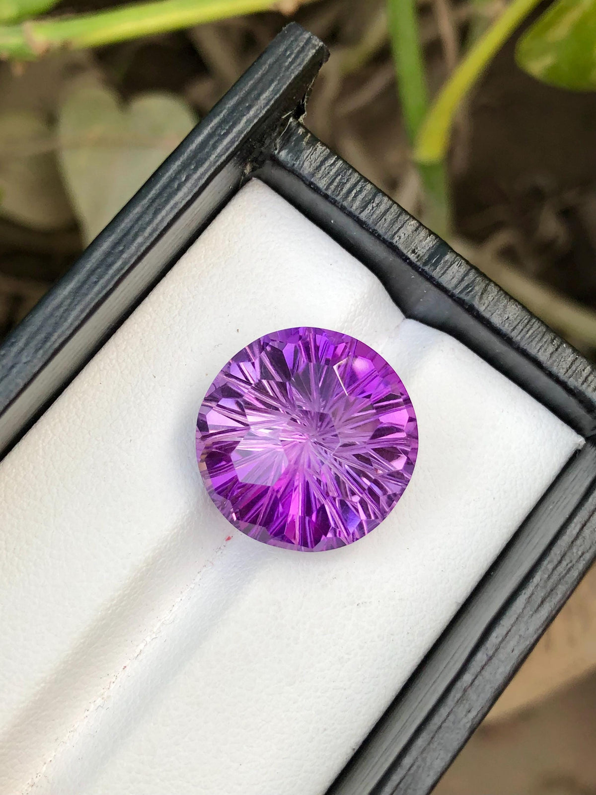 Laser Cut Round Amethyst Gemstone: Loose Purple Stone, 18.85 CT