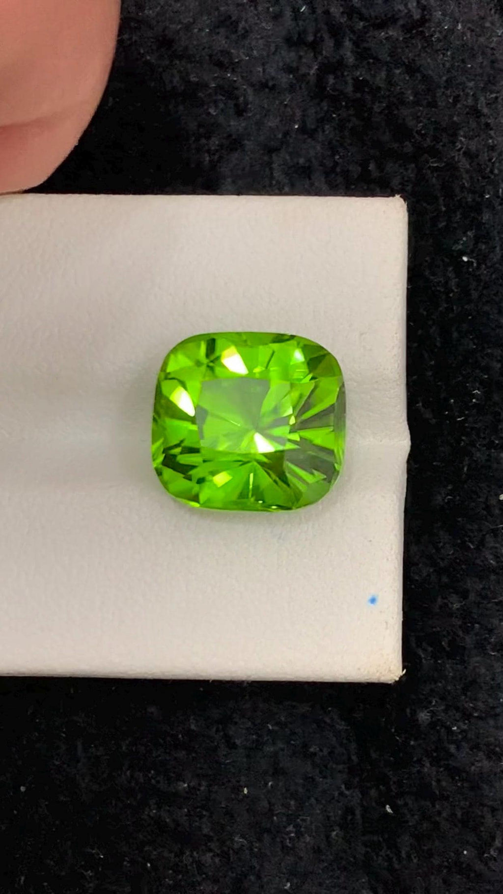 10 Carat Olive Green Peridot Gemstone: Cushion Cut, VVS Clarity