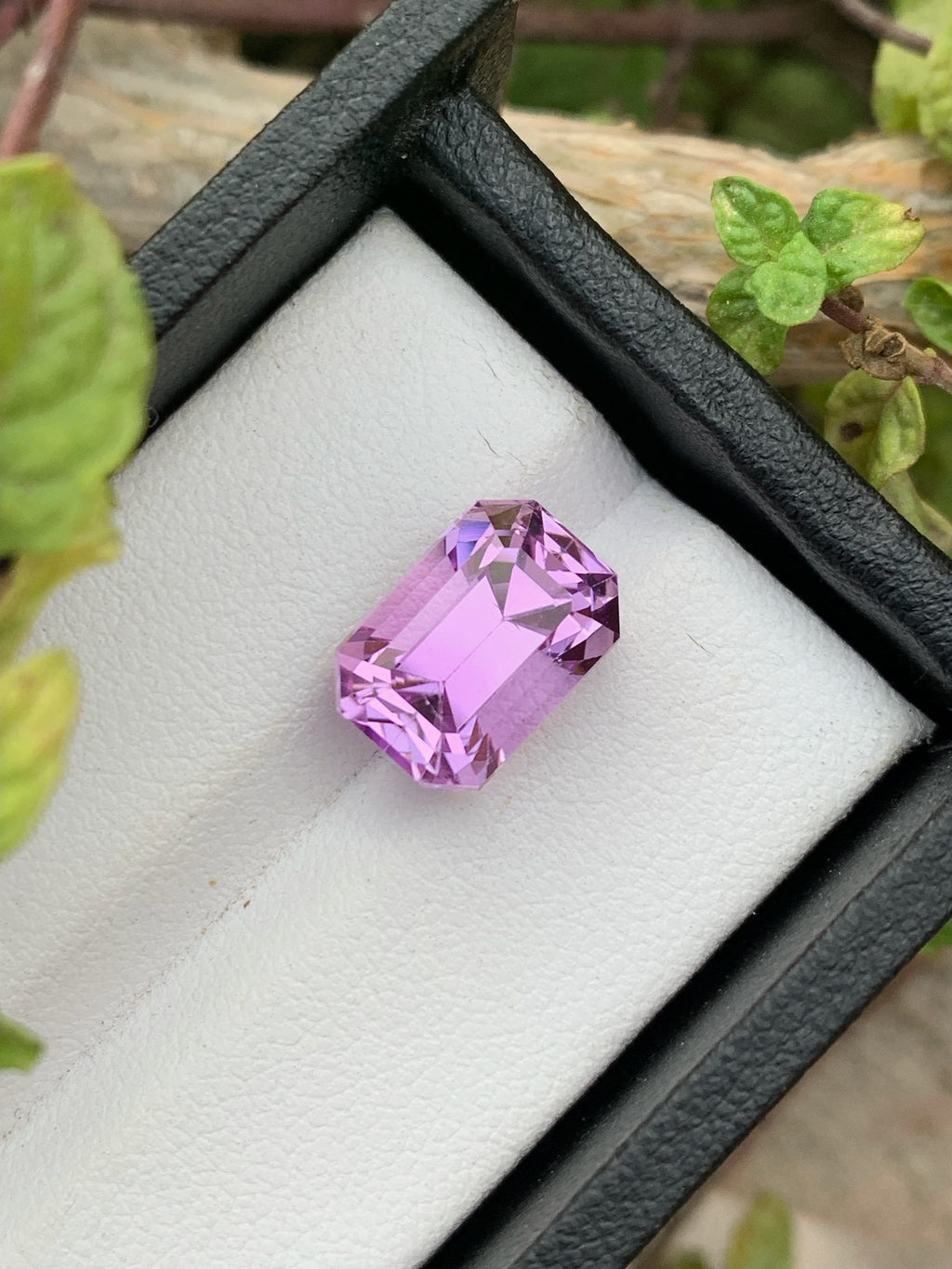 Violet Pink Kunzite Gemstone: 7.30 CT Emerald Cut, Afghanistan Origin